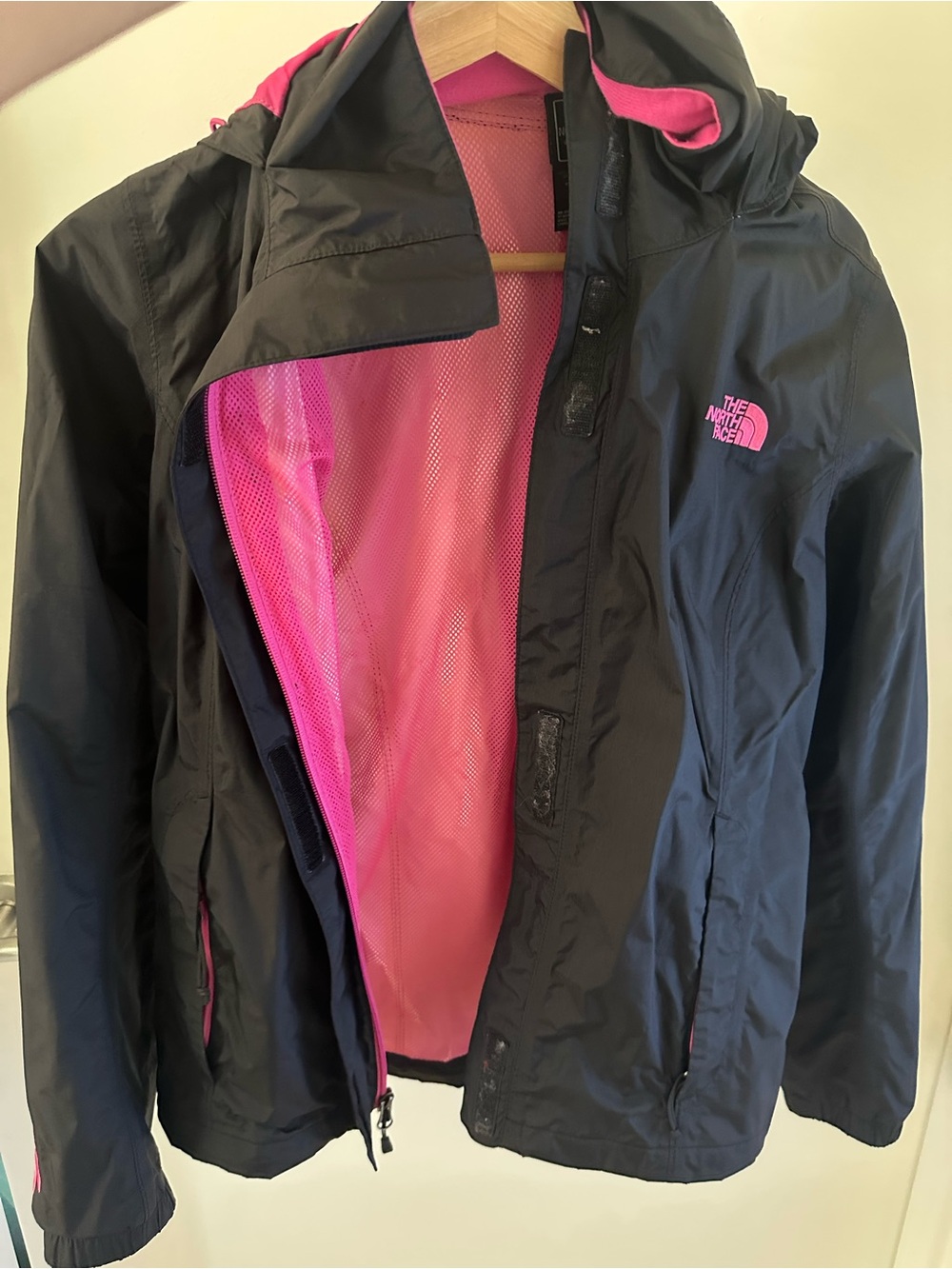 The North Face Women’s ' Black & Pink Waterproof Hooded Jacket